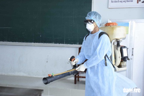 Cháu bé Trung Quốc bị ho sốt, âm tính với virus corona - Ảnh 2. Cháu bé Trung Quốc bị ho sốt, âm tính với virus corona - Ảnh 2.