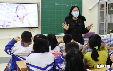 Vì sao Nghệ An, Bến Tre chưa cho học sinh nghỉ học? - Ảnh 4. Vì sao Nghệ An, Bến Tre chưa cho học sinh nghỉ học? - Ảnh 4.