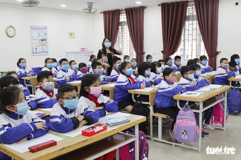 Vì sao Nghệ An, Bến Tre chưa cho học sinh nghỉ học? - Ảnh 3. Vì sao Nghệ An, Bến Tre chưa cho học sinh nghỉ học? - Ảnh 3.