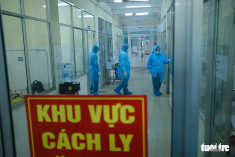 Chủ tịch Đà Nẵng vào khu cách ly thăm bệnh nhân chờ xét nghiệm virus corona - Ảnh 5. Chủ tịch Đà Nẵng vào khu cách ly thăm bệnh nhân chờ xét nghiệm virus corona - Ảnh 5.