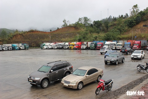 Những xe nông sản đầu tiên được giải cứu ở cửa khẩu Hữu Nghị - Ảnh 7. Những xe nông sản đầu tiên được giải cứu ở cửa khẩu Hữu Nghị - Ảnh 7.