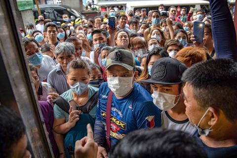 Giới khoa học lo không thể ngăn virus corona lây lan - Ảnh 3. Giới khoa học lo không thể ngăn virus corona lây lan - Ảnh 3.