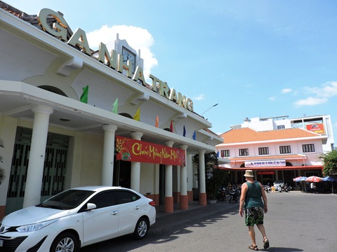 Đường sắt Sài Gòn ngưng nhiều tàu và giảm giá vé - Ảnh 1. Đường sắt Sài Gòn ngưng nhiều tàu và giảm giá vé - Ảnh 1.