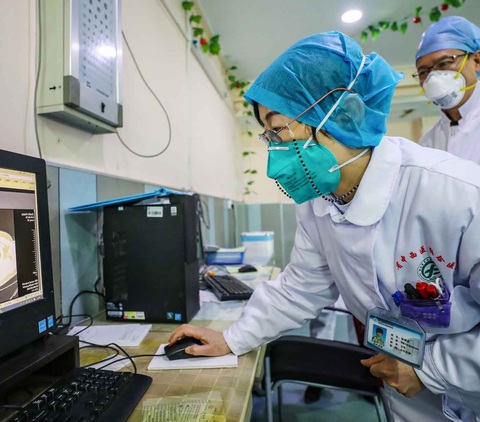 WHO thận trọng trước thông tin thuốc điều trị virus corona - Ảnh 1. WHO thận trọng trước thông tin thuốc điều trị virus corona - Ảnh 1.