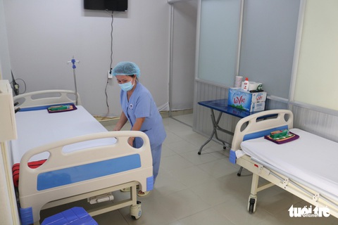 Khu dã chiến cách ly người nghi nhiễm virus corona ở TP.HCM có cả tivi - Ảnh 2. Khu dã chiến cách ly người nghi nhiễm virus corona ở TP.HCM có cả tivi - Ảnh 2.