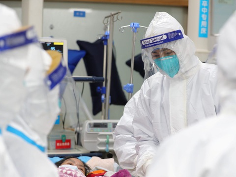 Virus corona có vẻ như chừa trẻ em ra? - Ảnh 2. Virus corona có vẻ như chừa trẻ em ra? - Ảnh 2.