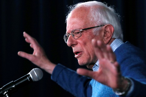 Bầu cử sơ bộ ở Iowa: Ông Bernie Sanders thất bại trước tân binh - Ảnh 1. Bầu cử sơ bộ ở Iowa: Ông Bernie Sanders thất bại trước tân binh - Ảnh 1.