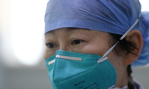 Nữ bác sĩ Trung Quốc kể lại lần gặp bệnh nhân đầu tiên nhiễm virus corona - Ảnh 3. Nữ bác sĩ Trung Quốc kể lại lần gặp bệnh nhân đầu tiên nhiễm virus corona - Ảnh 3.