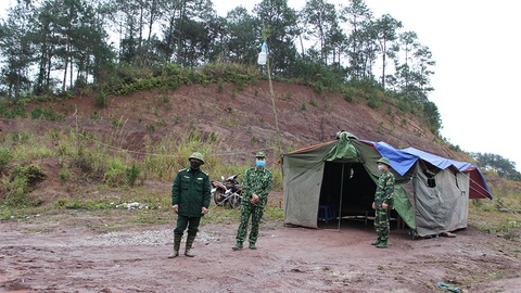 Căng mình chống dịch tại vùng biên - Ảnh 7. Căng mình chống dịch tại vùng biên - Ảnh 7.