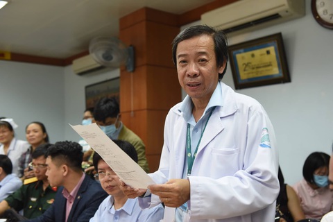 Thứ trưởng Bộ Y tế kiểm tra công tác phòng chống dịch corona tại TP.HCM - Ảnh 4. Thứ trưởng Bộ Y tế kiểm tra công tác phòng chống dịch corona tại TP.HCM - Ảnh 4.