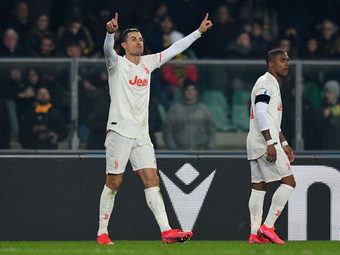 Ronaldo lập công, Juventus vẫn thua ngược Verona - Ảnh 1. Ronaldo lập công, Juventus vẫn thua ngược Verona - Ảnh 1.