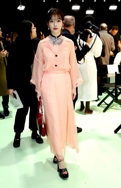 Phim của Kim Tae Hee ngừng quay do có nhân viên nhiễm virus corona - Ảnh 3. Phim của Kim Tae Hee ngừng quay do có nhân viên nhiễm virus corona - Ảnh 3.