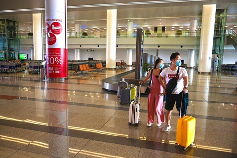 Sân bay khắp thế giới vắng hoe vì dịch bệnh COVID-19 - Ảnh 5. Sân bay khắp thế giới vắng hoe vì dịch bệnh COVID-19 - Ảnh 5.