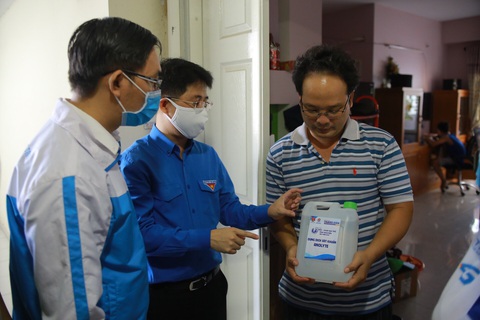 Khởi động tháng Thanh niên: người trẻ chung tay chống dịch - Ảnh 2. Khởi động tháng Thanh niên: người trẻ chung tay chống dịch - Ảnh 2.