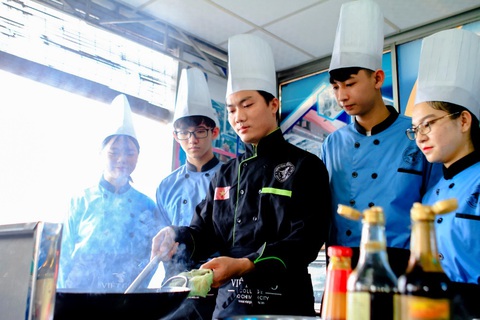 Quản trị Bếp - Ẩm thực: trải nghiệm nghề nghiệp và đảm bảo tương lai - Ảnh 1. Quản trị Bếp - Ẩm thực: trải nghiệm nghề nghiệp và đảm bảo tương lai - Ảnh 1.