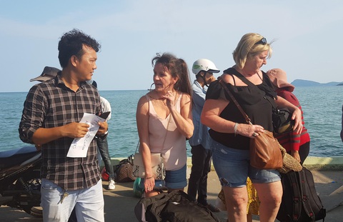 Phú Quốc vẫn đón hơn 10.000 du khách nước ngoài - Ảnh 1. Phú Quốc vẫn đón hơn 10.000 du khách nước ngoài - Ảnh 1.