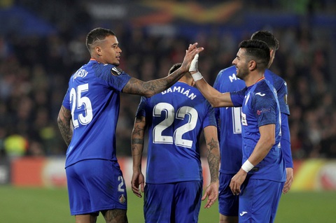 Getafe thà chịu thua chứ không đến Milan đá Europa League vì lo COVID-19 - Ảnh 1. Getafe thà chịu thua chứ không đến Milan đá Europa League vì lo COVID-19 - Ảnh 1.