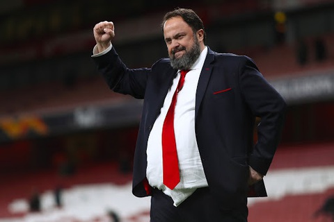 Chủ tịch Olympiakos nhiễm virus, bóng đá châu Âu lại một phen đại loạn - Ảnh 1. Chủ tịch Olympiakos nhiễm virus, bóng đá châu Âu lại một phen đại loạn - Ảnh 1.