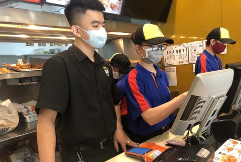 Sinh viên kiếm việc thời dịch COVID-19 quá khó! - Ảnh 1. Sinh viên kiếm việc thời dịch COVID-19 quá khó! - Ảnh 1.
