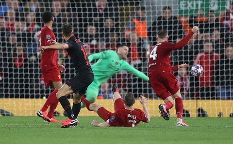 Những khoảnh khắc ấn tượng trong ngày Atletico Madrid tiễn Liverpool khỏi Champions League - Ảnh 7. Những khoảnh khắc ấn tượng trong ngày Atletico Madrid tiễn Liverpool khỏi Champions League - Ảnh 7.