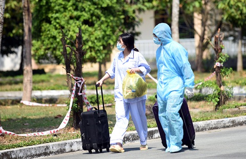 Đại dịch COVID-19: Phải xử lý nghiêm người trốn cách ly - Ảnh 2. Đại dịch COVID-19: Phải xử lý nghiêm người trốn cách ly - Ảnh 2.