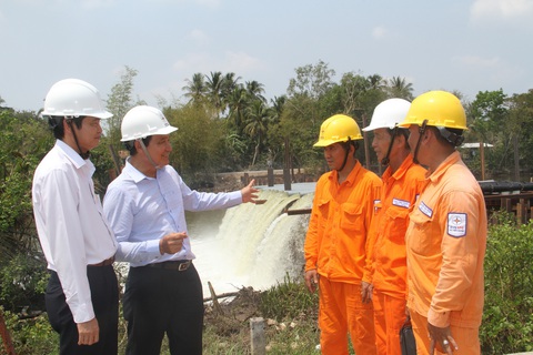 EVN SPC tăng cường cấp điện chống hạn mặn tại miền Tây Nam Bộ - Ảnh 3. EVN SPC tăng cường cấp điện chống hạn mặn tại miền Tây Nam Bộ - Ảnh 3.