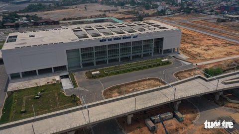 Bến xe Miền Đông mới lớn nhất nước hoạt động từ giữa tháng 4 - Ảnh 2. Bến xe Miền Đông mới lớn nhất nước hoạt động từ giữa tháng 4 - Ảnh 2.