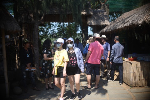 Hội An, Phú Yên dừng các hoạt động tham quan du lịch - Ảnh 2. Hội An, Phú Yên dừng các hoạt động tham quan du lịch - Ảnh 2.
