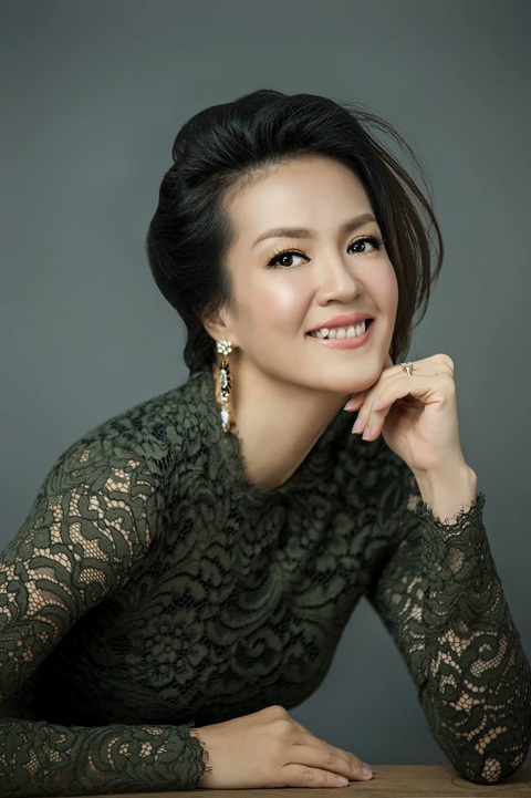 Chung Vũ Thanh Uyên: Phụ nữ phải biết quản trị cuộc đời chứ đâu thể mãi ăn may - Ảnh 5. Chung Vũ Thanh Uyên: Phụ nữ phải biết quản trị cuộc đời chứ đâu thể mãi ăn may - Ảnh 5.