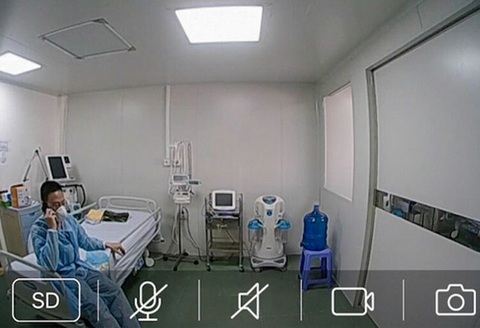 Đưa 3 phòng cách ly áp lực âm vào sử dụng tại Bệnh viện dã chiến Củ Chi - Ảnh 2. Đưa 3 phòng cách ly áp lực âm vào sử dụng tại Bệnh viện dã chiến Củ Chi - Ảnh 2.
