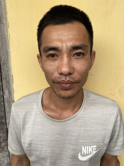 Bắt nghi phạm bịt mặt cướp giật ở siêu thị, tiệm tạp hóa - Ảnh 1. Bắt nghi phạm bịt mặt cướp giật ở siêu thị, tiệm tạp hóa - Ảnh 1.