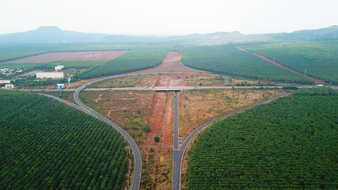 Thúc đầu tư công để có thêm việc làm trong bối cảnh dịch COVID-19 - Ảnh 1. Thúc đầu tư công để có thêm việc làm trong bối cảnh dịch COVID-19 - Ảnh 1.