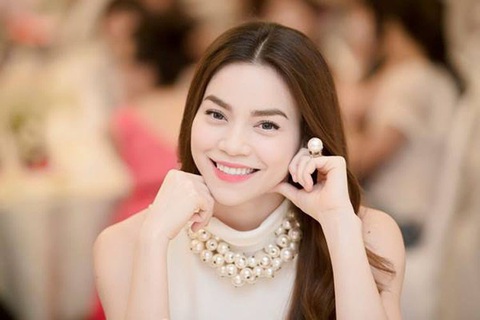 Nghệ sĩ, người nổi tiếng Việt Nam quyên góp tiền chống COVID-19 - Ảnh 5. Nghệ sĩ, người nổi tiếng Việt Nam quyên góp tiền chống COVID-19 - Ảnh 5.