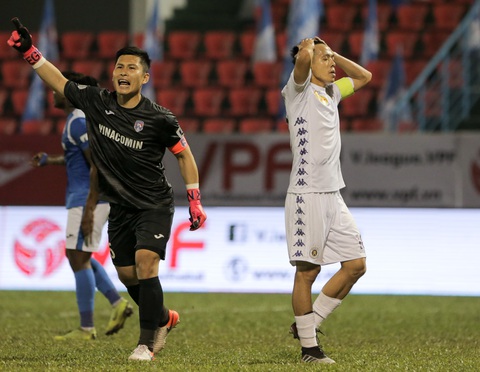 Thua Than Quảng Ninh, trợ lý HLV Hà Nội FC tự so sánh đội nhà với Liverpool - Ảnh 1. Thua Than Quảng Ninh, trợ lý HLV Hà Nội FC tự so sánh đội nhà với Liverpool - Ảnh 1.