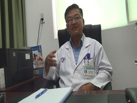 Đeo khẩu trang nơi công cộng: ‘Không nhất thiết là khẩu trang y tế’ - Ảnh 2. Đeo khẩu trang nơi công cộng: ‘Không nhất thiết là khẩu trang y tế’ - Ảnh 2.