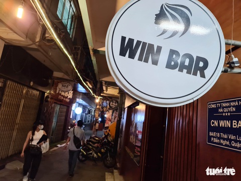 Phố bar, massage Nhật Bản ở quận 1 vắng như… tết - Ảnh 5. Phố bar, massage Nhật Bản ở quận 1 vắng như… tết - Ảnh 5.