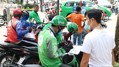 Mua sắm trên mạng: thói quen thời COVID-19 - Ảnh 2. Mua sắm trên mạng: thói quen thời COVID-19 - Ảnh 2.