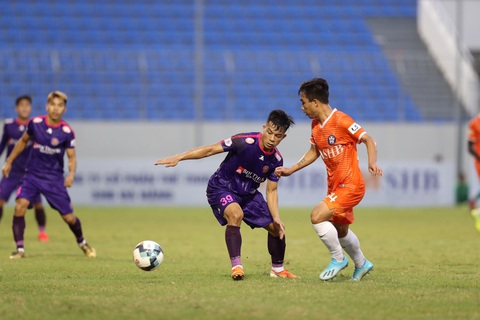 SHB Đà Nẵng thua sốc Sài Gòn 1-4 trên sân nhà - Ảnh 4. SHB Đà Nẵng thua sốc Sài Gòn 1-4 trên sân nhà - Ảnh 4.