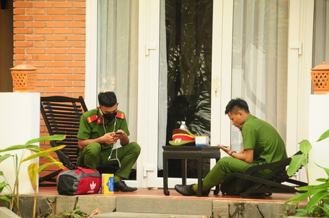 Vì sao Quảng Nam cách ly khách nước ngoài tại resort 4 sao? - Ảnh 2. Vì sao Quảng Nam cách ly khách nước ngoài tại resort 4 sao? - Ảnh 2.