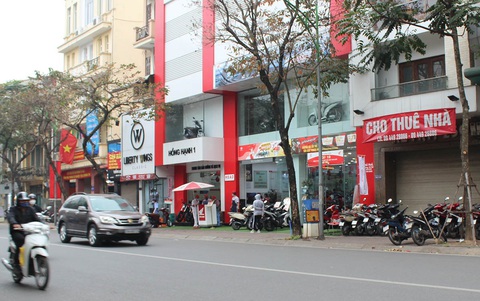 Hà Nội: nhiều chủ quán không trụ nổi vì COVID-19 - Ảnh 1. Hà Nội: nhiều chủ quán không trụ nổi vì COVID-19 - Ảnh 1.