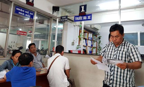 Ngồi nhà nộp lệ phí trước bạ ôtô, xe máy thế nào? - Ảnh 1. Ngồi nhà nộp lệ phí trước bạ ôtô, xe máy thế nào? - Ảnh 1.