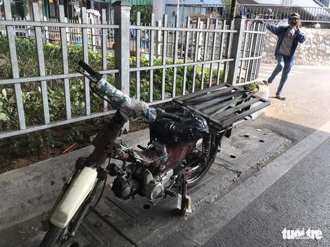 Lái xe quá đát gặp cảnh sát: ‘Xe của chủ, tui làm công tui không biết’ - Ảnh 2. Lái xe quá đát gặp cảnh sát: ‘Xe của chủ, tui làm công tui không biết’ - Ảnh 2.