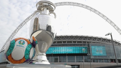 Hoãn vòng chung kết Euro 2020, dời sang 2021 vì COVID-19 - Ảnh 1. Hoãn vòng chung kết Euro 2020, dời sang 2021 vì COVID-19 - Ảnh 1.