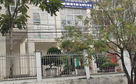Khởi tố thêm 4 bị can vụ tham ô hơn 26 tỉ ở Phòng giáo dục Sìn Hồ - Ảnh 1. Khởi tố thêm 4 bị can vụ tham ô hơn 26 tỉ ở Phòng giáo dục Sìn Hồ - Ảnh 1.