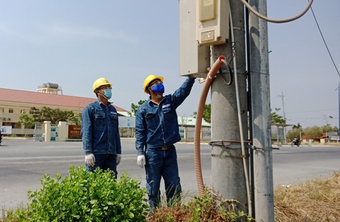 Công ty Điện lực Duyên Hải đảm bảo cấp điện cho Bệnh viện điều trị COVID-19 tại Cần Giờ - Ảnh 1. Công ty Điện lực Duyên Hải đảm bảo cấp điện cho Bệnh viện điều trị COVID-19 tại Cần Giờ - Ảnh 1.
