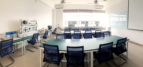 Tiếp cận lò đào tạo điện - điện tử tại Đai học Duy Tân - Ảnh 10. Tiếp cận lò đào tạo điện - điện tử tại Đai học Duy Tân - Ảnh 10.