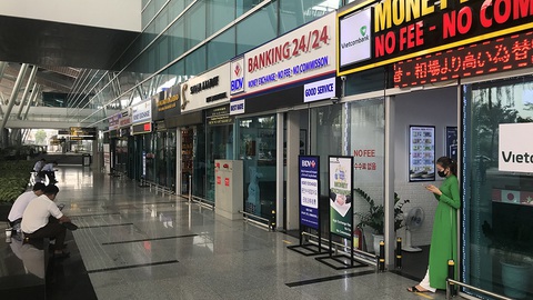 Sân bay vắng khách, du lịch ngủ đông - Ảnh 2. Sân bay vắng khách, du lịch ngủ đông - Ảnh 2.