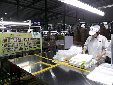 EU đóng cửa biên giới, hàng xuất khẩu Việt Nam có bị ảnh hưởng? - Ảnh 1. EU đóng cửa biên giới, hàng xuất khẩu Việt Nam có bị ảnh hưởng? - Ảnh 1.