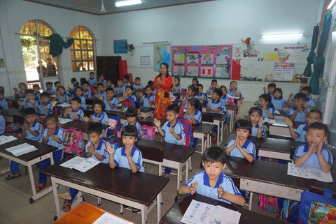 TP.HCM triển khai dạy trực tuyến cho học sinh tiểu học - Ảnh 1. TP.HCM triển khai dạy trực tuyến cho học sinh tiểu học - Ảnh 1.