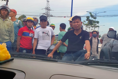 Truy tố nhóm giang hồ vây xe chở công an tại Đồng Nai - Ảnh 1. Truy tố nhóm giang hồ vây xe chở công an tại Đồng Nai - Ảnh 1.